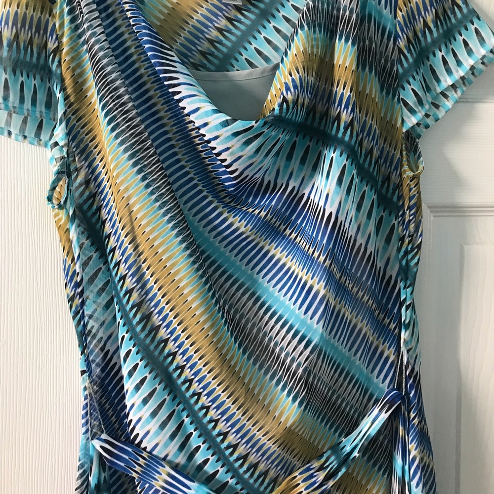 Blouse - Picture 2 of 3